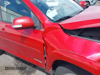 2010 Toyota RAV4 Limited с VIN 2T3DF4DV8AW031104, выставлен на аукционе IAAI как лот 42311535 с пробегом 196 402 миль миль и . История ставок и продаж доступна на DreamBid. Изображение 19.