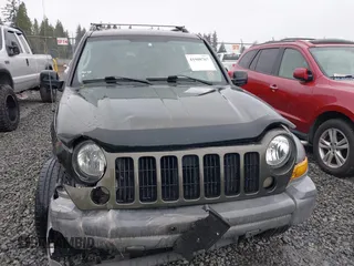 2005 Jeep Liberty Sport with VIN 1J4GL48K45W581892, listed as a IAAI auction lot 41908767 with 168,151 mi miles. Bid and sale history available at carsss.com. Image 13.