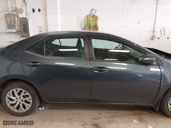 2019 Toyota Corolla L with VIN 2T1BURHE5KC211768, listed as a IAAI auction lot 42071995 with 1 mi miles. Bid and sale history available at carsss.com. Image 14.