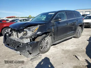 2019 Toyota Highlander SE with VIN 5TDJZRFH6KS611758, listed as a Copart auction lot 57157545 with 63,798 mi miles and Salvage title. Bid and sale history available at DreamBid. Image 1.