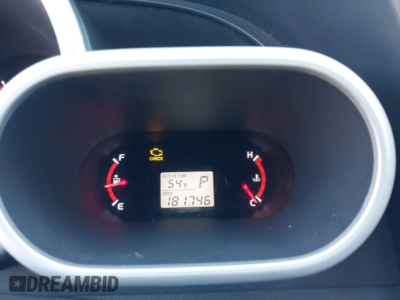 2009 Toyota Matrix with VIN 2T1KU40E79C106903, listed as a IAAI auction lot 41676646 with 181,746 mi miles and . Bid and sale history available at DreamBid. Image 7.