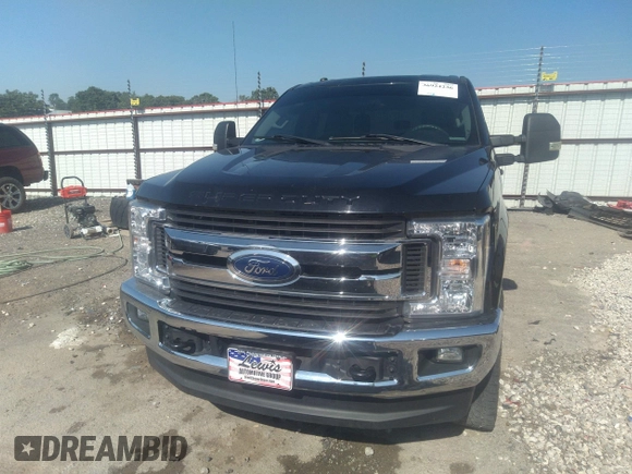 2018 Ford F-250 XL with VIN 1FT7W2BT9JEC40281, listed as a IAAI auction lot 36924236 with 107,612 mi miles and . Bid and sale history available at DreamBid. Image 12.