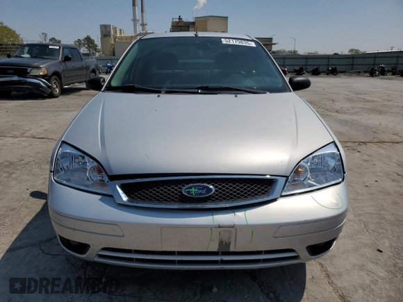 2007 Ford Focus S with VIN 1FAHP34N77W364581, listed as a Copart auction lot 52179835 with 111,701 mi miles and Salvage Title. Bid and sale history available at carsss.com. Image 5.
