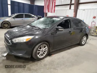 2015 Ford Focus SE with VIN 1FADP3F28FL310689, listed as a Copart auction lot 44256105 with 190,317 mi miles and Clean Title. Bid and sale history available at carsss.com. Image 1.