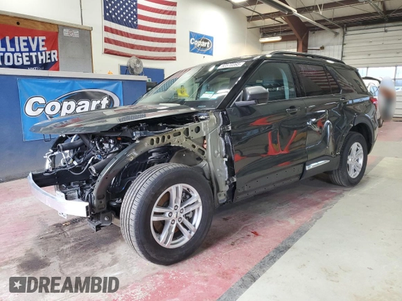 2024 Ford Explorer XLT with VIN 1FMSK8DH9RGA85695, listed as a Copart auction lot 50570395 with 9,557 mi miles and Salvage Title. Bid and sale history available at carsss.com. Image 1.