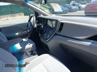 2015 Toyota Sienna LE AAS with VIN 5TDKK3DC1FS634254, listed as a IAAI auction lot 41998016 with 158,496 mi miles. Bid and sale history available at carsss.com. Image 5.
