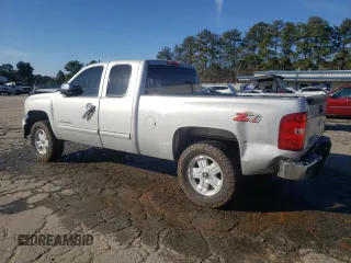 2010 Chevrolet Silverado 1500 LT with VIN 1GCSCSE01AZ116017, listed as a Copart auction lot 86832804 with 168,782 mi miles and Salvage Title. Bid and sale history available at DreamBid. Image 2.