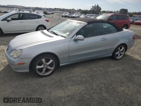2005 Mercedes-Benz CLK 320 with VIN WDBTK65G65T052026, listed as a Copart auction lot 52526945 with 188,859 mi miles and Salvage Title. Bid and sale history available at DreamBid. Image 1.