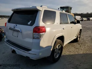 2010 Toyota 4Runner SR5 with VIN JTEZU5JR1A5001647, listed as a Copart auction lot 47076585 with 205,972 mi miles and Clean Title. Bid and sale history available at carsss.com. Image 3.