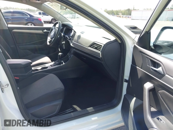 2020 Volkswagen Jetta S with VIN 3VWC57BU8LM079178, listed as a IAAI auction lot 42298744 with 47,044 mi miles and . Bid and sale history available at DreamBid. Image 5.