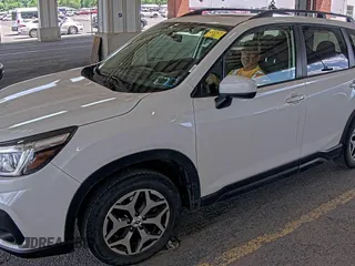 2020 Subaru Forester Premium with VIN JF2SKAGC1LH511040, listed as a IAAI auction lot 42854252 with 95,067 mi miles and . Bid and sale history available at DreamBid. Image 14.