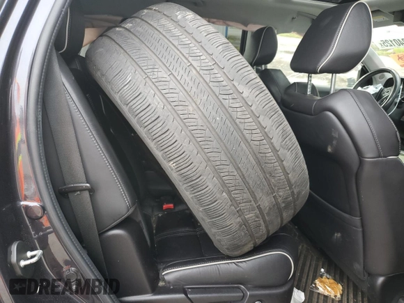 2019 Acura MDX w/Advance Pkg with VIN 5J8YD4H82KL003560, listed as a Copart auction lot 52240125 with 101,709 mi miles and Salvage Title. Bid and sale history available at carsss.com. Image 11.