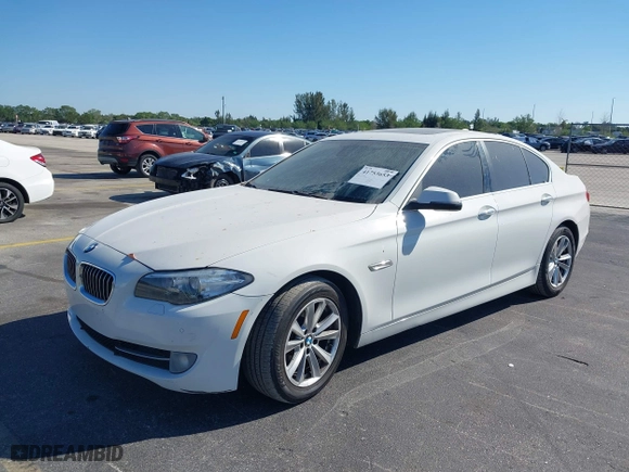 2016 BMW 5 Series 528i xDrive with VIN WBA5A7C51GG151902, listed as a IAAI auction lot 41753653 with 126,398 mi miles. Bid and sale history available at carsss.com. Image 17.