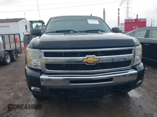 2011 Chevrolet Silverado 1500 LT with VIN 1GCRKSE34BZ243454, listed as a IAAI auction lot 41725020 with 206,372 mi miles and . Bid and sale history available at DreamBid. Image 12.