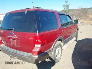 2004 Ford Expedition Eddie Bauer with VIN 1FMPU17L74LB55900, listed as a IAAI auction lot 41667029 with 380,947 mi miles. Bid and sale history available at carsss.com. Image 4.