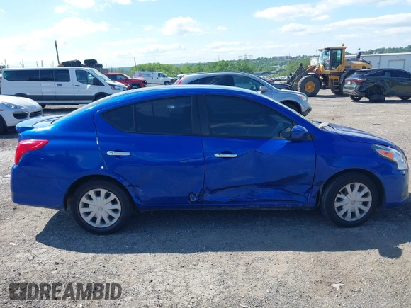 2017 Nissan Versa SV z VIN 3N1CN7AP1HL895731, wystawiony jako IAAI lot #42279393 z przebiegiem 94 040 mil mil oraz . Historia ofert i sprzedaży dostępna na DreamBid. Obrazek 13.