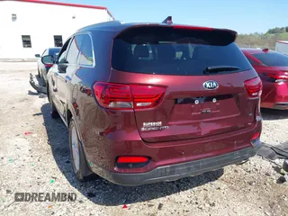 2019 Kia Sorento LX z VIN 5XYPG4A53KG442330, wystawiony jako IAAI lot #41979033 z przebiegiem 95 335 mil mil oraz . Historia ofert i sprzedaży dostępna na DreamBid. Obrazek 3.