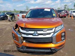 2021 Mitsubishi Outlander ES z VIN JA4APUAU2MU008117, wystawiony jako IAAI lot #42198069 z przebiegiem 55 784 mil mil oraz . Historia ofert i sprzedaży dostępna na DreamBid. Obrazek 13.