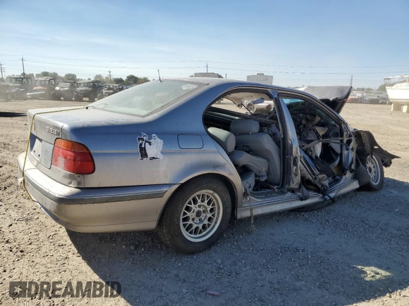 1997 BMW 5 Series 528iA with VIN WBADD6325VBW28988, listed as a Copart auction lot 73152654 with 0 mi miles and Salvage Title. Bid and sale history available at carsss.com. Image 3.