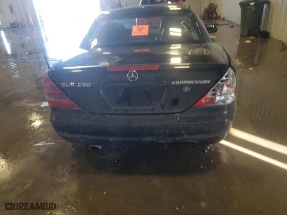 2000 Mercedes-Benz SLK-Class Kompressor with VIN WDBKK47F2YF154303, listed as a Copart auction lot 45880395 with 0 mi miles and Non Repairable. Bid and sale history available at carsss.com. Image 6.