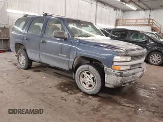 2002 Chevrolet Tahoe LT z VIN 1GNEK13ZX2J181158, wystawiony jako IAAI lot #41529179 z przebiegiem 156 505 mil mil oraz . Historia ofert i sprzedaży dostępna na DreamBid. Obrazek 1.