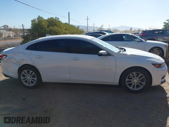 2018 Chevrolet Malibu LT z VIN 1G1ZD5ST4JF176007, wystawiony jako IAAI lot #41852261 z przebiegiem 83 591 mil mil oraz . Historia ofert i sprzedaży dostępna na DreamBid. Obrazek 13.