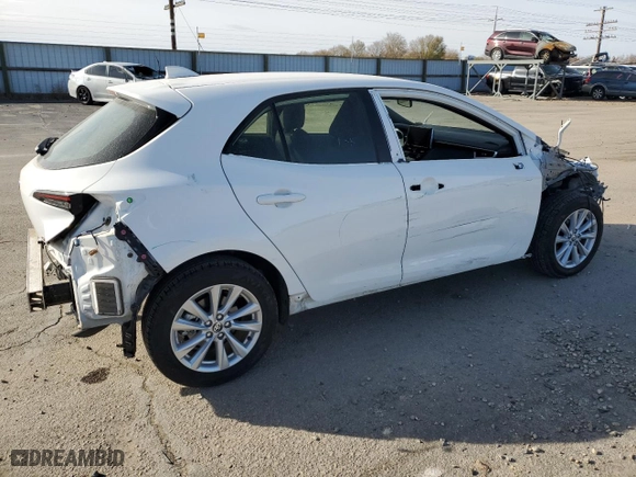 2024 Toyota Corolla Hatchback SE with VIN JTND4MBEXR3231162, listed as a Copart auction lot 80942714 with 8,039 mi miles and Salvage Title. Bid and sale history available at carsss.com. Image 3.