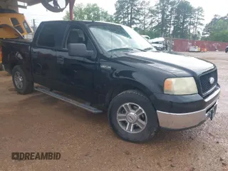 2006 Ford F-150 XLT with VIN 1FTRW12W56KD42814, listed as a IAAI auction lot 41961359 with 234,492 mi miles. Bid and sale history available at carsss.com. Image 1.