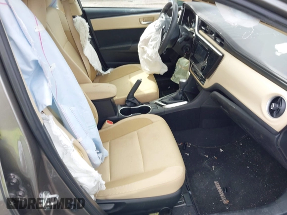 2019 Toyota Corolla L z VIN 2T1BURHE3KC136925, wystawiony jako IAAI lot #41894583 z przebiegiem 73 379 mil mil oraz . Historia ofert i sprzedaży dostępna na DreamBid. Obrazek 5.