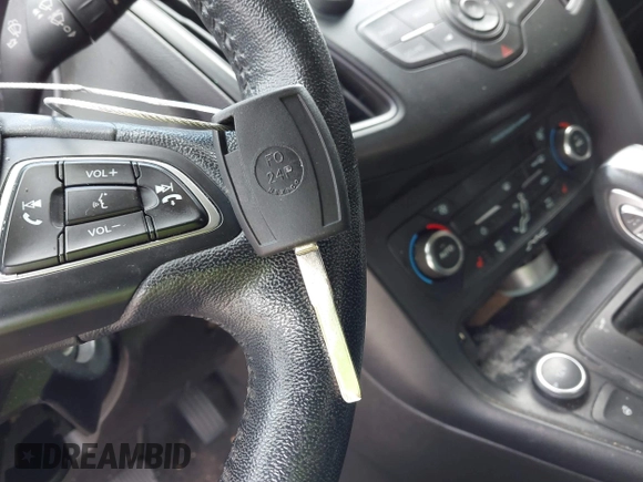 2016 Ford Focus SE с VIN 1FADP3FE3GL280819, выставлен на аукционе IAAI как лот 42430412 с пробегом 105 134 миль миль и . История ставок и продаж доступна на DreamBid. Изображение 11.