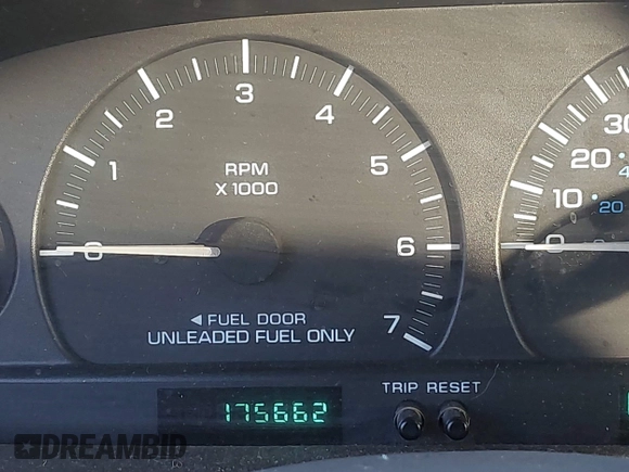 1996 Dodge Grand Caravan with VIN 1B4GP54R7TB387779, listed as a IAAI auction lot 41145400 with 175,662 mi miles and . Bid and sale history available at DreamBid. Image 15.