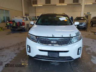 2014 Kia Sorento SX Limited with VIN 5XYKWDA72EG438837, listed as a IAAI auction lot 41413408 with 180,904 mi miles. Bid and sale history available at carsss.com. Image 12.