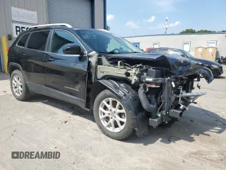 2017 Jeep Cherokee Latitude z VIN 1C4PJMCS8HW589873, wystawiony jako Copart lot #65951275 z przebiegiem 90 864 mil mil oraz Szkoda całkowita • Salvage title. Historia ofert i sprzedaży dostępna na DreamBid. Obrazek 4.