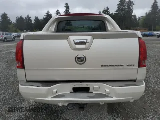 2005 Cadillac Escalade EXT z VIN 3GYEK62N45G133207, wystawiony jako Copart lot #54935685 z przebiegiem 131 962 mil mil oraz Szkoda całkowita • Salvage title. Historia ofert i sprzedaży dostępna na DreamBid. Obrazek 6.