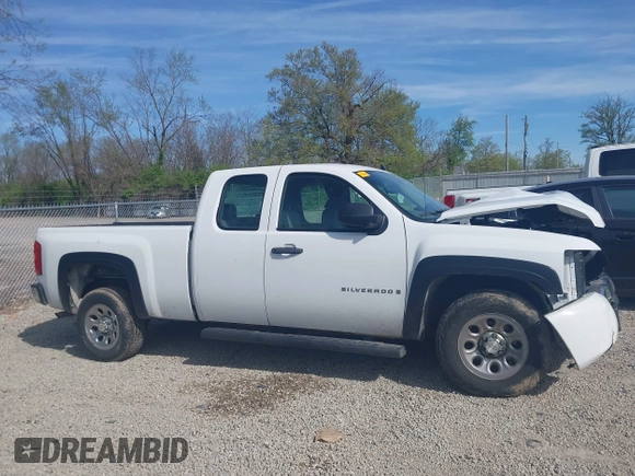 2007 Chevrolet Silverado 1500 Work Truck with VIN 2GCEC19C671704072, listed as a IAAI auction lot 42081776 with Not Provided miles and . Bid and sale history available at DreamBid. Image 13.