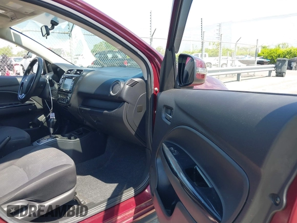 2018 Mitsubishi Mirage SE с VIN ML32A4HJXJH013855, выставлен на аукционе IAAI как лот 42081167 с пробегом 107 119 миль миль и . История ставок и продаж доступна на DreamBid. Изображение 5.