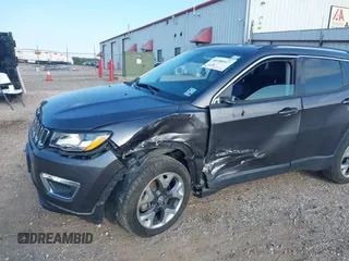 2020 Jeep Compass Limited z VIN 3C4NJCCB7LT170817, wystawiony jako IAAI lot #40180517 z przebiegiem 91 371 mil mil oraz . Historia ofert i sprzedaży dostępna na DreamBid. Obrazek 6.