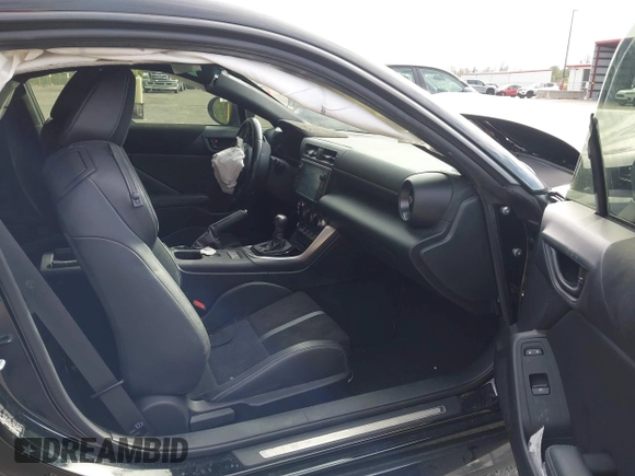 2022 Toyota GR86 Premium with VIN JF1ZNBF1XN8754980, listed as a IAAI auction lot 41355957 with 36,723 mi miles. Bid and sale history available at carsss.com. Image 5.