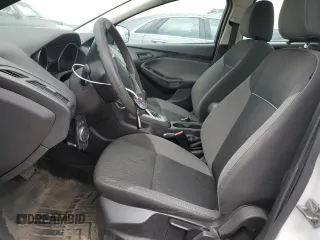 2012 Ford Focus SE z VIN 1FAHP3F28CL399774, wystawiony jako Copart lot #53830855 z przebiegiem 175 442 mil mil oraz Czysty tytuł • Clean title. Historia ofert i sprzedaży dostępna na DreamBid. Obrazek 7.
