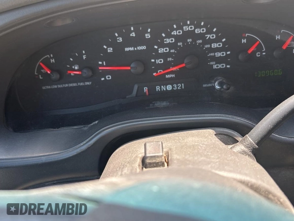 2008 Ford Econoline Cargo with VIN 1FDSS34P68DB13740, listed as a Copart auction lot 61424005 with 130,968 mi miles and Clean title. Bid and sale history available at DreamBid. Image 8.