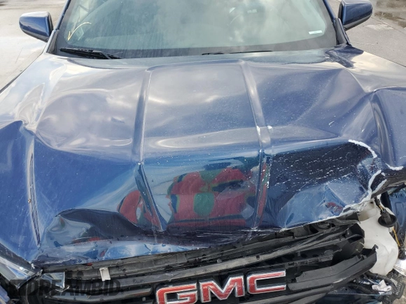 2022 GMC Terrain SLE with VIN 3GKALMEV7NL246663, listed as a Copart auction lot 55052815 with Not provided miles and Salvage title. Bid and sale history available at DreamBid. Image 12.