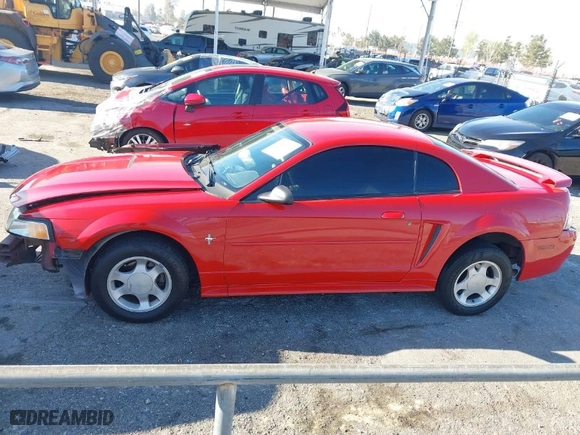 2001 Ford Mustang Standard with VIN 1FAFP40441F122154, listed as a IAAI auction lot 41866131 with 214,865 mi miles. Bid and sale history available at carsss.com. Image 15.