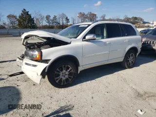 2014 Volvo XC90 with VIN YV4952CY9E1693607, listed as a Copart auction lot 82772584 with 167,278 mi miles and Salvage Title. Bid and sale history available at carsss.com. Image 1.