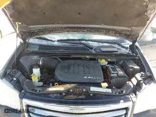 2012 Chrysler Town & Country Touring-L with VIN 2C4RC1CG9CR376817, listed as a IAAI auction lot 41628582 with 196,994 mi miles. Bid and sale history available at carsss.com. Image 10.