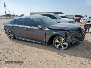 2019 Honda Accord Touring with VIN 1HGCV2F91KA003035, listed as a Copart auction lot 60393205 with 38,386 mi miles and Salvage title. Bid and sale history available at DreamBid. Image 4.