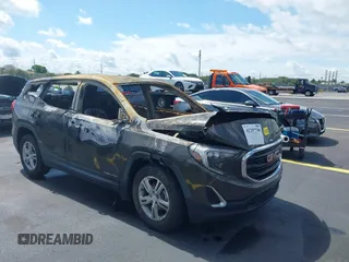 2019 GMC Terrain SLE z VIN 3GKALMEV8KL288903, wystawiony jako IAAI lot #42257700 z przebiegiem Nie podano mil oraz . Historia ofert i sprzedaży dostępna na DreamBid. Obrazek 1.