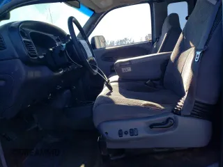 2000 Dodge Ram 2500 with VIN 1B7KF2361YJ138168, listed as a Copart auction lot 80492714 with 310,680 mi miles and Salvage Title. Bid and sale history available at carsss.com. Image 7.