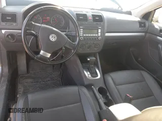 2008 Volkswagen Jetta Sedan SE with VIN 3VWRM71K68M191157, listed as a Copart auction lot 69636864 with 162,025 mi miles and Salvage Title. Bid and sale history available at carsss.com. Image 8.