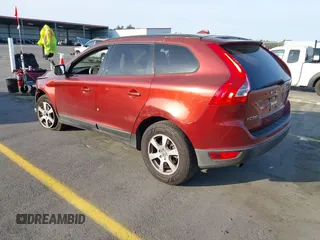 2010 Volvo XC60 3.2L with VIN YV4982DL7A2080402, listed as a IAAI auction lot 41900276 with 253,183 mi miles. Bid and sale history available at carsss.com. Image 3.