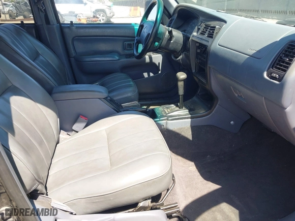 1998 Toyota 4Runner with VIN JT3GM84R8W0034047, listed as a IAAI auction lot 41860081 with 279,967 mi miles. Bid and sale history available at carsss.com. Image 5.